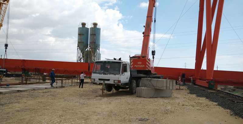 50ton single girder gantry crane for liftinig steel in Pakistan